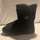 Ugg Women's S/N 5803 Black Sheepskin Ankle Snow Boots - Size 9 [D2]