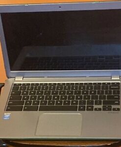 Toshiba chromebook 2 cb35-c3350 Laptop 13.3 inches 16 GB Does NOT Charge/Turn on