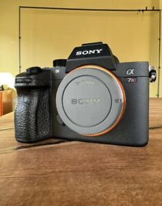 Sony a7R III 42.4MP E-Mount A7RIII Mirrorless Camera Body