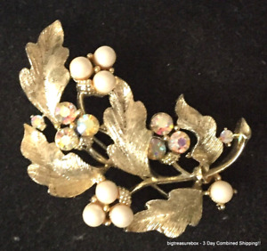 Vintage Brooch Pin SIGNED LISNER Faux Pearl Rhinestone Gold tone Jewelry lot y