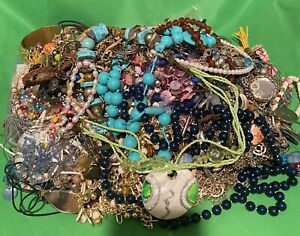 10 LBS SCRAP Broken Junk Jewelry Lot Craft Harvest Repurpose salvage VTG-Now #5