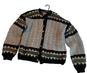 Norwegian  Design Sweater Hand Made 100% Pure Wool Women