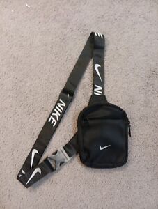 Nike Crossbody Shoulder Travel Bag 5x7