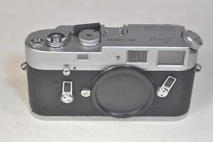 Leica M4 chrome rangefinder film camera body