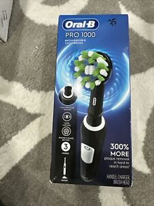 New Oral-B Pro 1000 Rechargeable Toothbrush, Handle Charger Case Brush Head