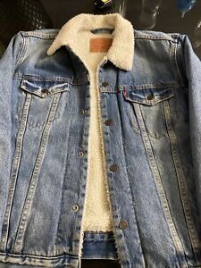 Men’s Levi’s Sherpa Lined Denim Jacket - Size Medium - Classic Button Front