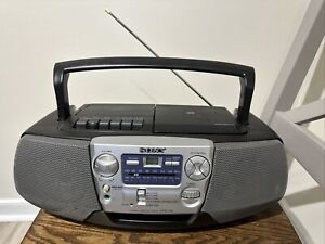 Sony CFD-V5 CD Player Cassette Recorder AM/FM Radio Boombox MEGA BASS Tested