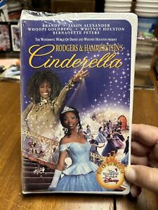 Rare Cinderella Rodgers & Hammerstein's VHS 1997 Whitney Houston & Brandy Sealed