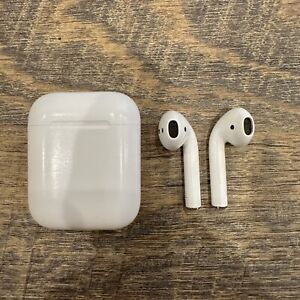 Apple AirPods 1st Generation A1602 Bluetooth Earbuds Charging Case White READ