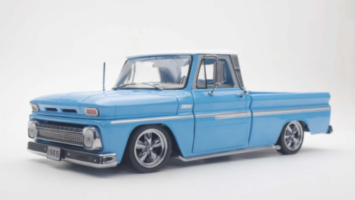 1965 Chevy C-10 Pickup Truck Very Rare Manufacturer’s Mistake 1/18 Diecast New
