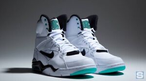 Nike Air Command Force Hyper Jade Size 11.5. 684715-102
