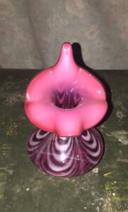 Fenton Vintage Fuchsia Pink Opalescent  Jack in the Pulpit Tulip Vase Glass