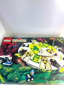 Lego System UFO Alien Avenger 6975 In 1997 Out of print Rare Vintage box damage
