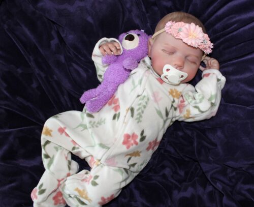 Reborn Baby Dolls Realistic Children's First Doll Lifelike Cloth Body 20