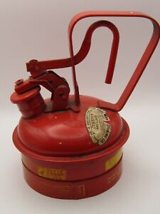 Vintage EAGLE STEEL SAFETY GAS CAN 1/4 US Gallon Quart Capacity Model UI-2S