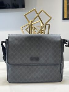 Gucci GG Supreme Messenger Bag Black 169935