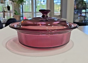 Corning Ware Vision V-32-B Cranberry 1.5 Qt Glass Casserole Dish Pyrex WITH Lid