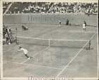 1936 Press Photo Alice Marble and Katherine Winthrop during tennis match