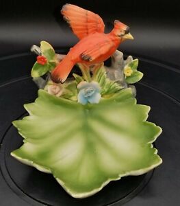 Andrea by Sadek Porcelain Cardinal & Leaf Trinket Tray Figurine