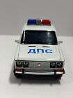 1:24 Russian LADA 2106 Police Car Alloy Car Model Diecasts Sound Lights
