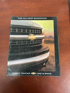 1999 CHEVROLET ALL NEW SILVERADO TRUCKS Original Dealer Sales Brochure