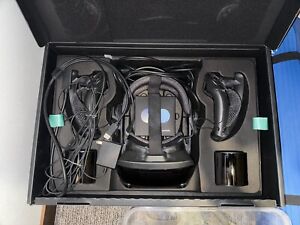 Valve Index VR Headset Kit - Black (354231) with accessories & cords