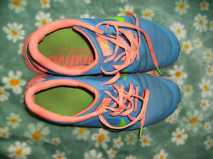 Used Nike Free 4.0 Womens Size 9 Narrow Width Very Good Cond. 580406-463