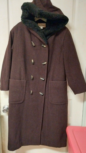 L.L. Bean Women's Wool Long Coat Hooded Purple Size 8 Petite-Super Shape!