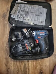 Bosch 5-in-1 FlexiClick 12-volt 1/4-in Cordless Drill Charger 2-Batteries W/case
