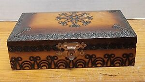 New ListingVintage Gorgeous Carved Wooden Hinged Lid Trinket Jewelry Box