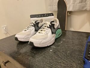 Size 8 Sea Foam Green Nike Air Max