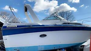 New Listing1989 Regal Commodore 27' Boat Located in Cranston, RI - No Trailer