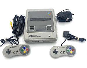 Nintendo Super Famicom Japanese Video Game Console + Controllers + Wires Bundle