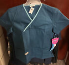 URBANE SCRUBS TOP  CLASSIC FIT SIZE SML NEW