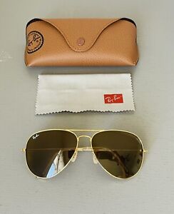 Ray ban aviator sunglasses ,3026, 62mm Large, Gold Frame/ Brown Lens.
