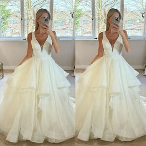 Vintage V Neck Wedding Dresses Ruffles White Ivory A Line Tulle Bridal Gowns