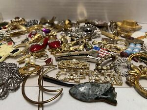 Vintage brooch pin lot 1 pound 9 ounces Costume Jewelry