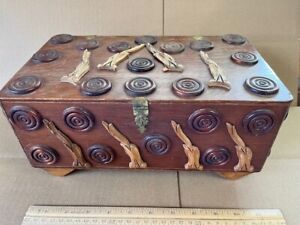 vtg old Tramp Folk Art Prison Sewing Keepsake Cigar Wood Box odd unusual pattern