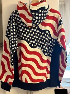 USED Supreme USA Flag Box Logo Hoodie Size XL. Condition 9.9/10, used once.