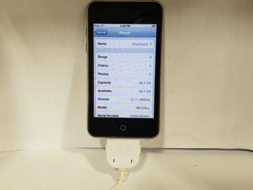 New ListingApple iPod Touch 3rd Generation A1288 MC008LL 32GB - Bad Battery