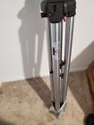 BOGEN MANFROTTO 3221 TRIPOD WITH 3047 FLUID HEAD WITH QUICK RELEASE PLATE
