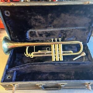 Vintage Director 1971 Conn Director Brass Trumpet with Case P61186 Case
