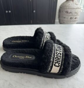 Dior DWAY Size 39 Embroidered Shearling Slides