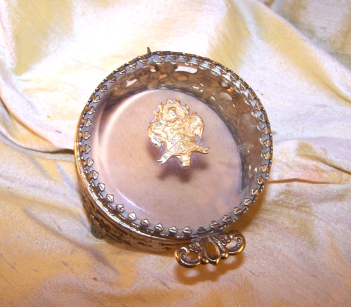 VINTAGE Kappa Kappa Gamma sorority metal & glass jewelry box w/ crest on lid OLD