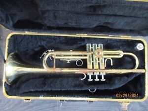 Bach TR300 TRUMPET with case and mouthpiece. Made in USA