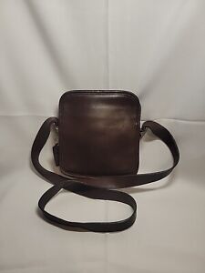 Vintage Coach Mahogany Brown Leather Camera Crossbody Bag 9817 USA