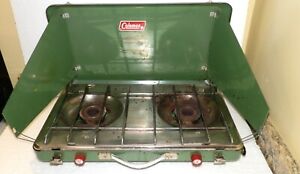 1974 Vintage Coleman Deluxe Propane Camp Stove 2 Burners 5410-708