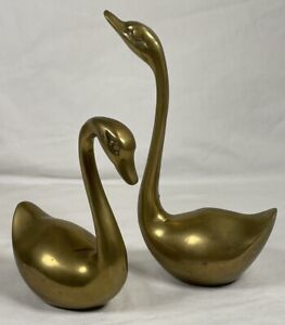 Vintage Set Of 2 Small Brass Swans (Korea)