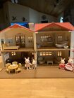 Sylvanian Families Calico Critters Red Roof Country House w/Furniture + Family