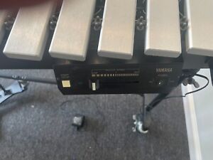 Yamaha 3.0 Octave Vibraphone Silver Bars Concert Frame with Motor